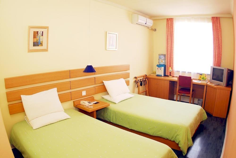 Home Inn Guangzhou Guangdong University Of Foreign Studies Baiyun Avenue Екстер'єр фото