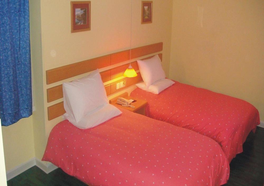 Home Inn Guangzhou Guangdong University Of Foreign Studies Baiyun Avenue Екстер'єр фото